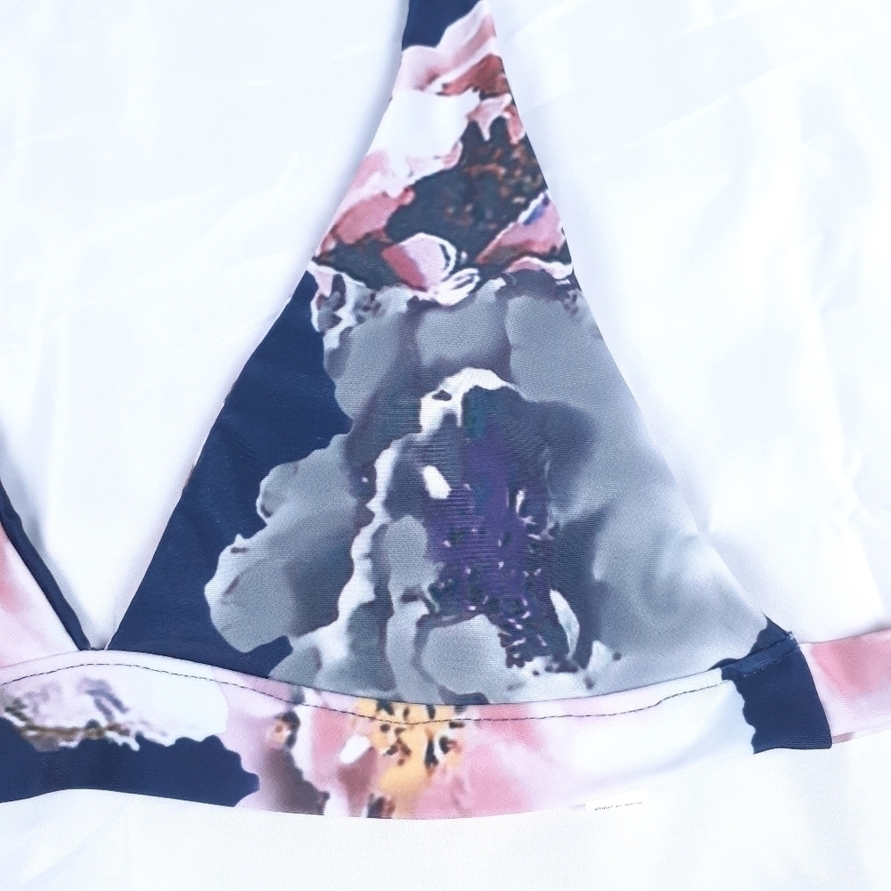 Navy Blue Floral Bikini Top Size Medium - Picture 3 of 6